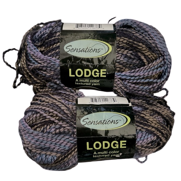 Lodge Sensations yarn 2 skeins purple - Picture 2 of 5